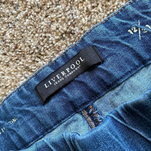 Liverpool Pull On Jeans Womens Size 12 Elastic Waist Stretch - Picture 6 of 9